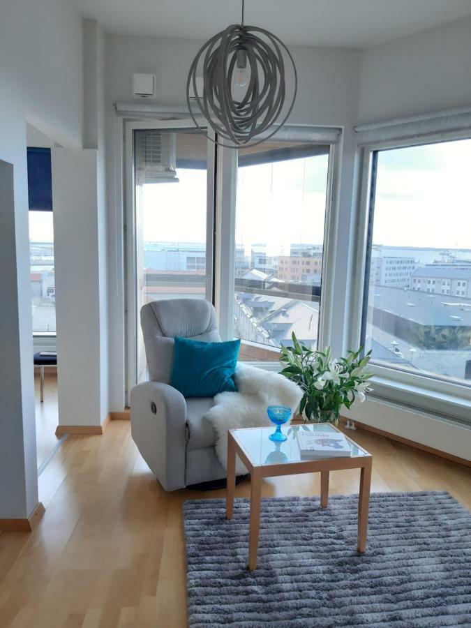Lootsi Apartment With Sauna, Next To Old Town, City Center, Port Талин Екстериор снимка
