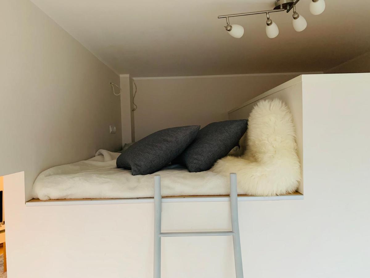 Lootsi Apartment With Sauna, Next To Old Town, City Center, Port Талин Екстериор снимка